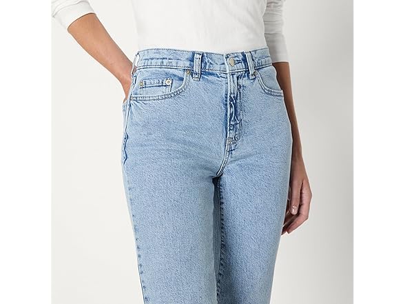 AE Womens HighRise StraightLeg Jean