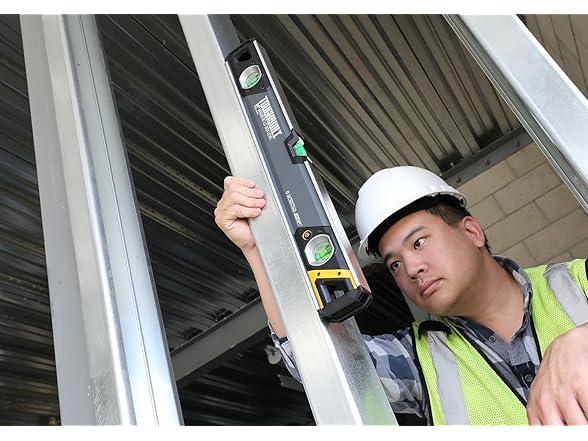 ToughBuilt TB-H2-L-24LH-M 24" Magnetic Lit Box Level - C