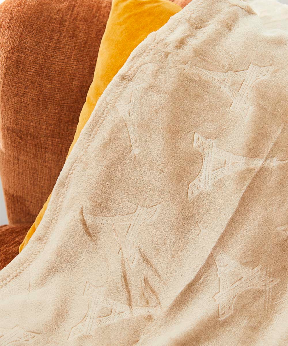 Eiffel Tower Embossed Throw - Gallery 14