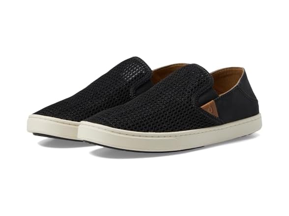 OluKai Women's Pehuea Black/Black 10 M
