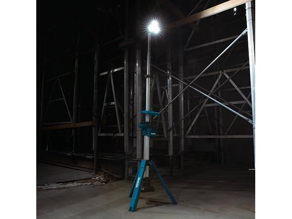 Makita DML813 Cordless Tower Work Light