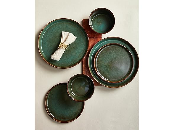 Pokini Plates and Bowls, 12 Pieces