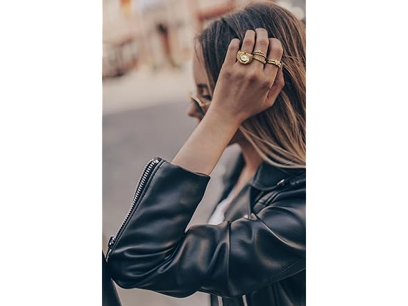 Simpson Women Gold Octagon Ring Watch