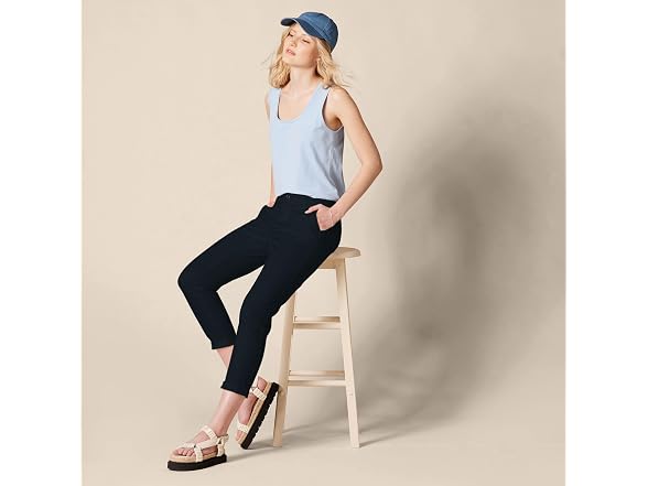 Amazon Essentials Women (18) Cropped Chino Pant