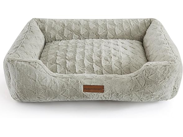 Modern Threads Ultra Soft Plush Pet Bed, Grey