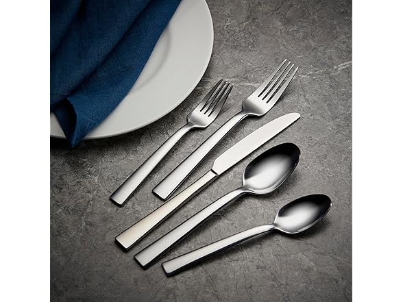 Oneida Madison Avenue 45-Piece Everyday Flatware Set