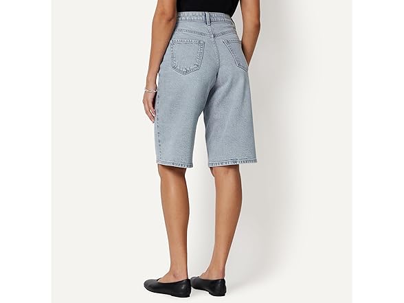 Amazon Essentials Women Mid-Rise Long Jean Shorts - Gallery 6