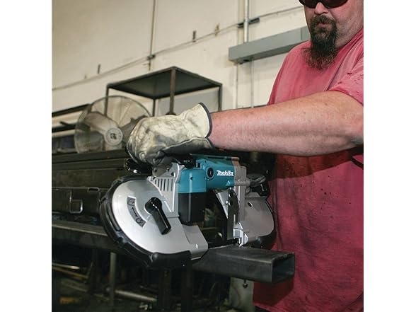Makita 2107FZ 6.5 Amp Portable Band Saw green