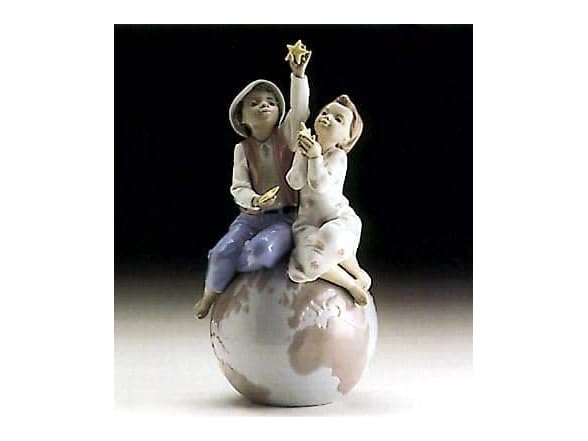 Lladro A World of Love Collectible Fig