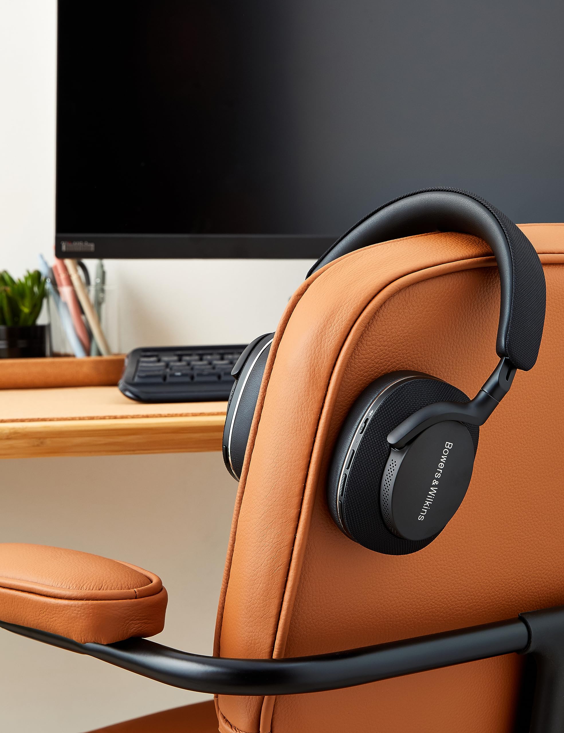 Bowers & Wilkins Px7 S2 Advanced Noise Cancelling Headphones (Factory Reconditioned) (Open Box) - Gallery 17