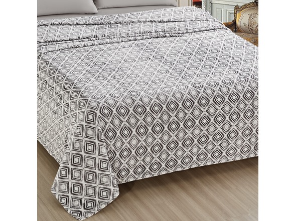 Ultra-Soft Lightweight Printed Blanket
