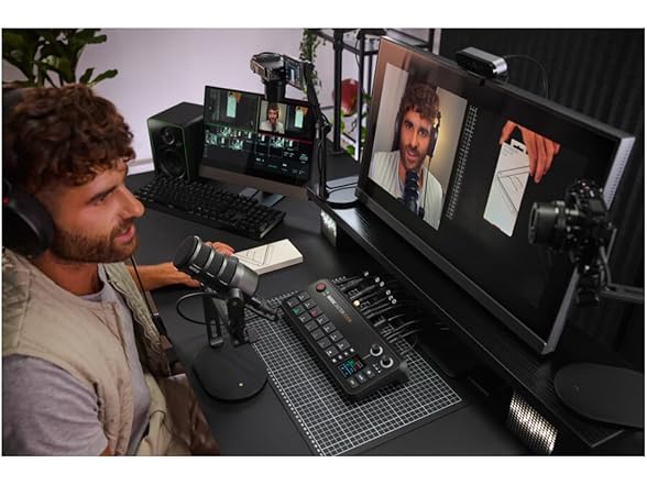 RODE RODECaster Video – Professional Video Switcher and Audio (Open Box)