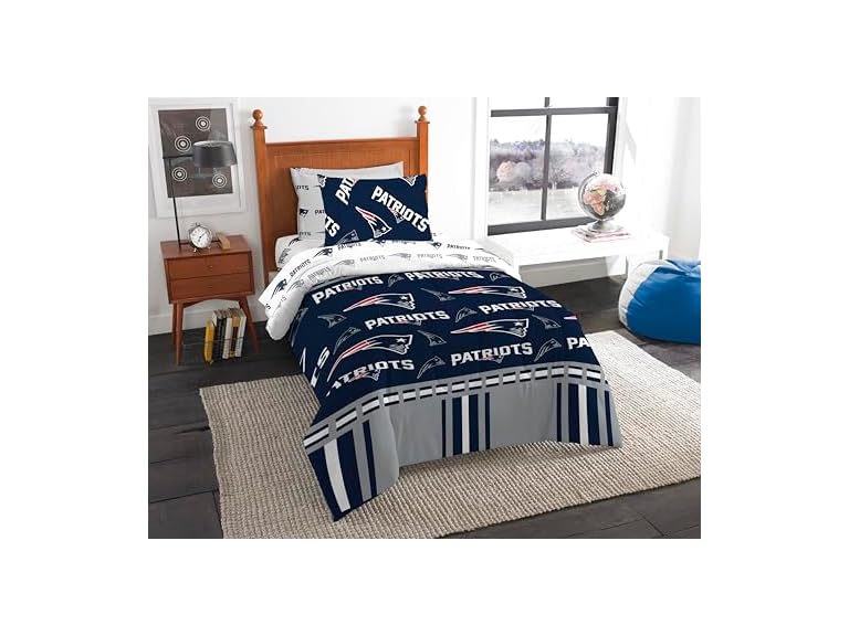 NFL New England Patriots Bed Set (Twin & Queen)