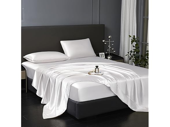 Revdomfly 4 Pcs Queen Satin Sheets