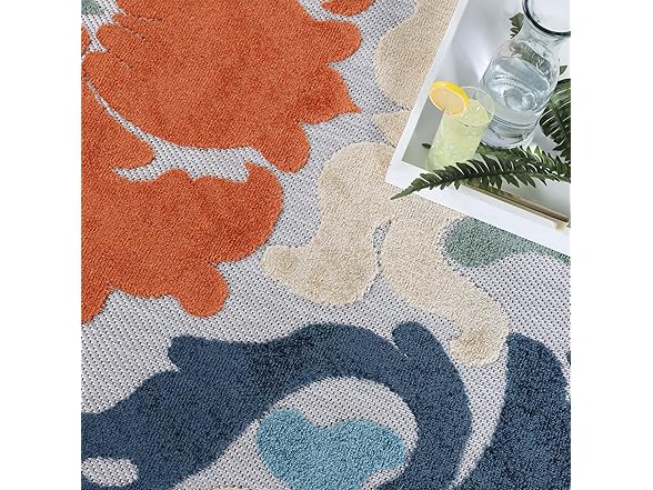 Superior Traditional Damask Indoor Outdoor Area Rug, Multicolor