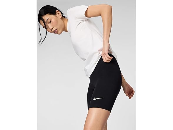 Nike Womens Sportswear Classic Shorts (M)