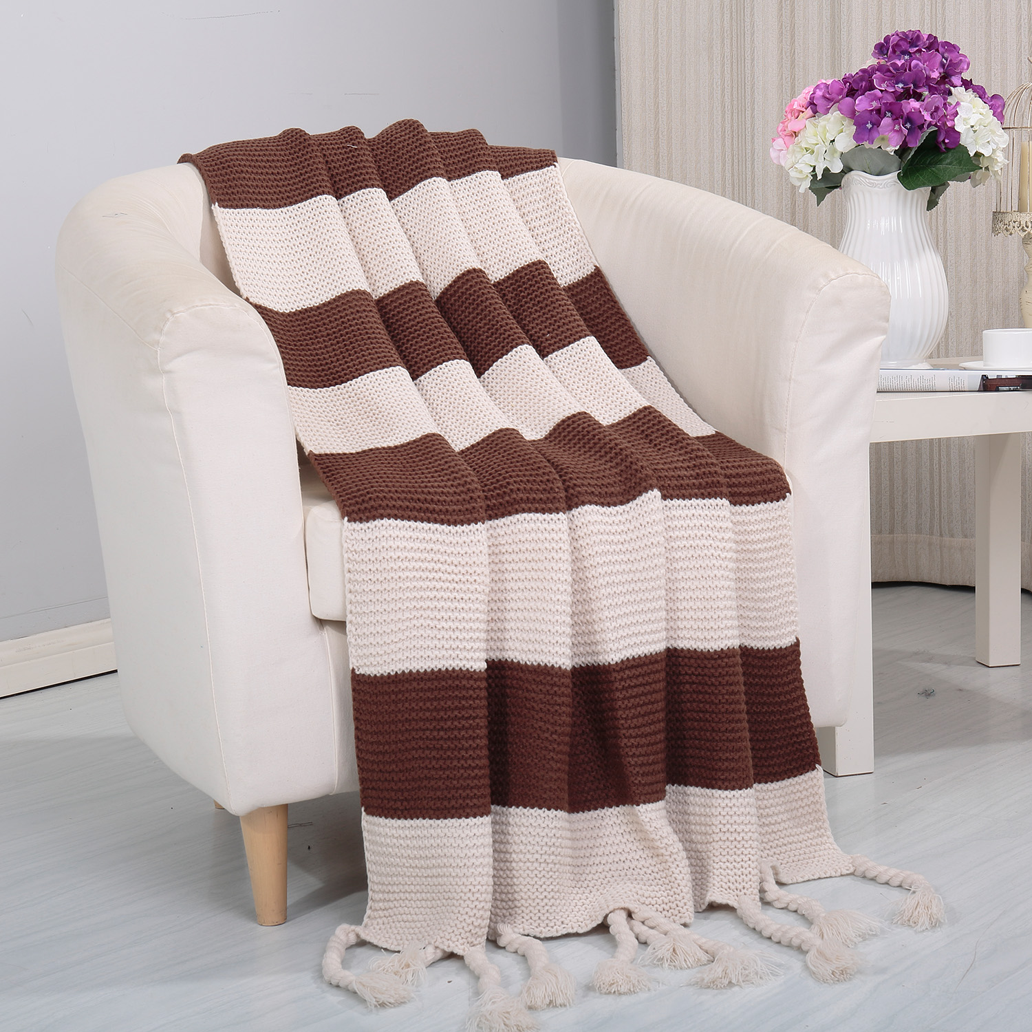 Luxury Home Vintage Stripe Throw Blanket - Gallery 7