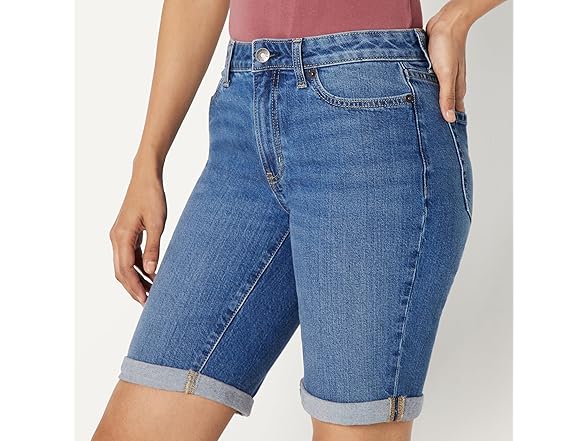 Amazon Essentials Womens 9' Bermuda Jean Short