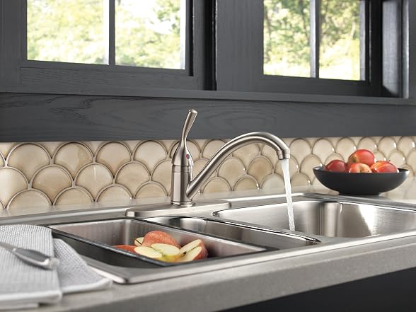 Delta 100-SS-DST Faucet Set