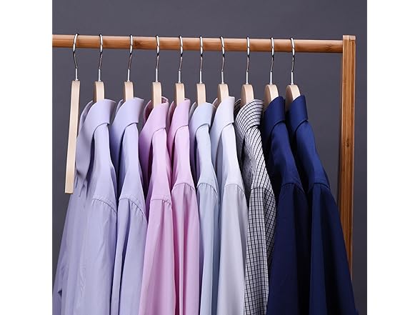 Sukkiri Homu Sleek Wooden Hangers 