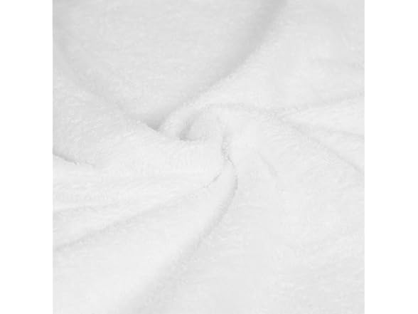 Amazon Basics 6-Piece Oversized Fade-Resistant Towel Set