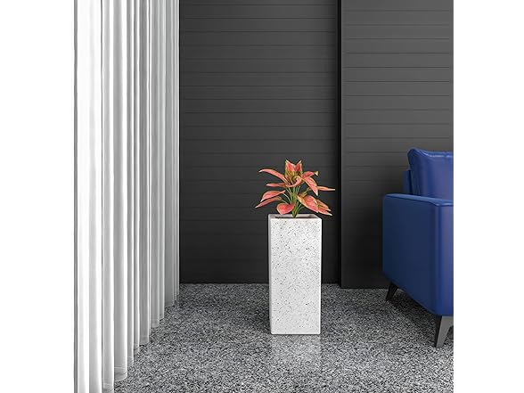 LeisureMod TP24DW Tera Planter Dotted White