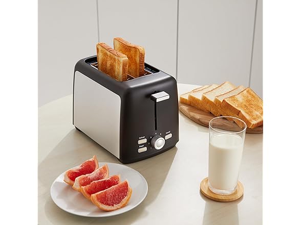 Amazon Basics 2 Slice Toaster
