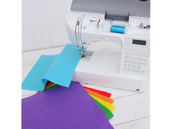 Threadart Kelly Green Premium Felt Roll -