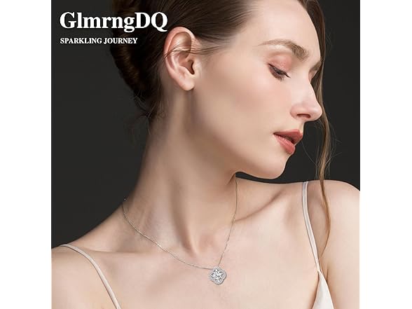 GlmrngDQ Four Leaf Pendant