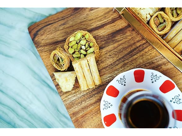 Zaitoune Cashew & Pistachio Baklava Selection Box - 1.1 lb