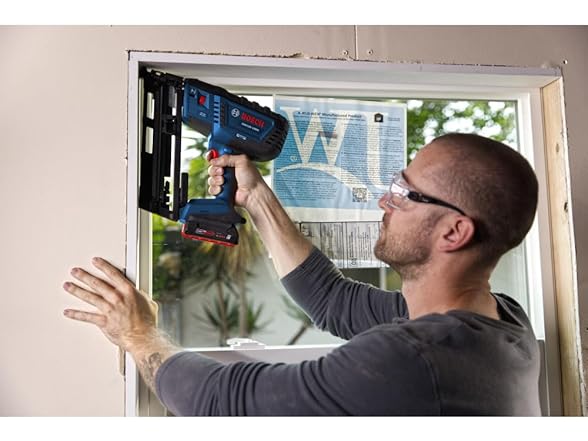 Bosch GNH18V-16MAB12-RT 18V 16GA Finish Nailer Kit