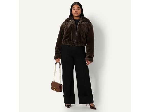 Amazon Essentials Women's Faux Fur Jacket (XS)