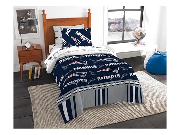 NFL New England Patriots Bed Set (Twin & Queen)