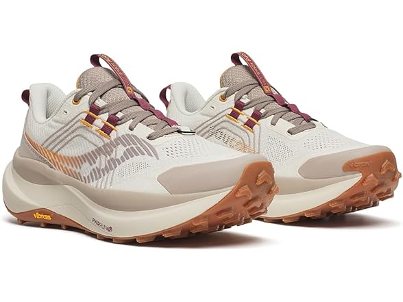 Saucony Women's Xodus Ultra 4 Sneaker