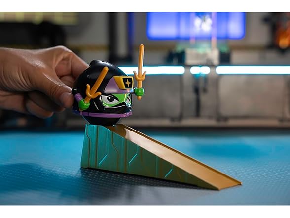 Toy Ninja, Rolling Colorful Ball Character