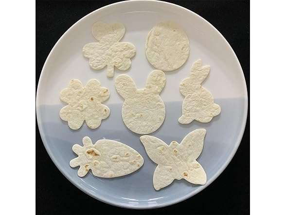 LUBTOSMN Shamrock Easter Cookie Cutter