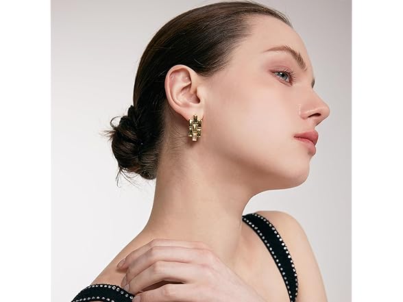 CelebWonde CW Womens watchband earrings