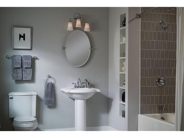 Moen Y2624CH Banbury 24-In Towel Bar, Chrome