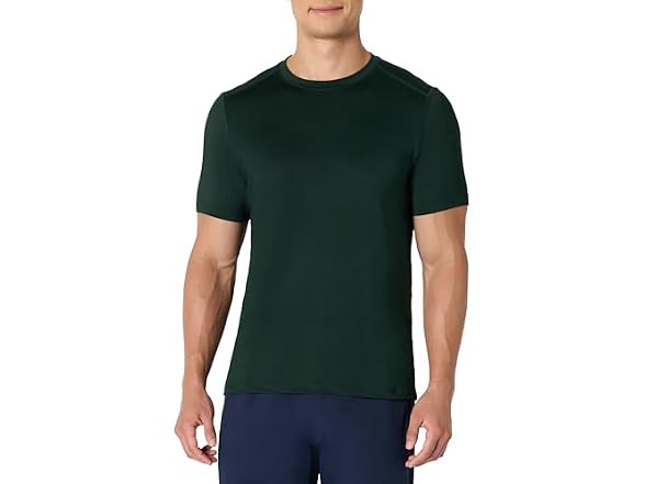 Amazon Essentials Men Tech Stretch T-shirt