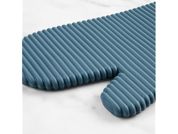KitchenAid Ribbed Soft Silicone Oven Mitt Set Agave