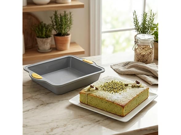 Restaurantware Square Gray Silicone Cake Pan