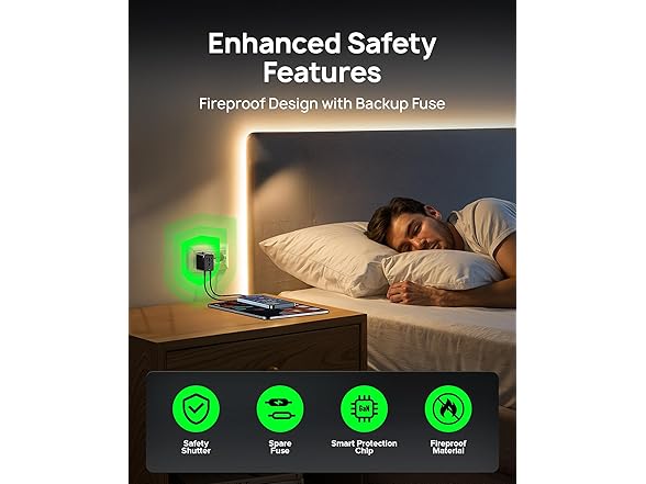 Wollzz Tiny Universal Travel Adapter