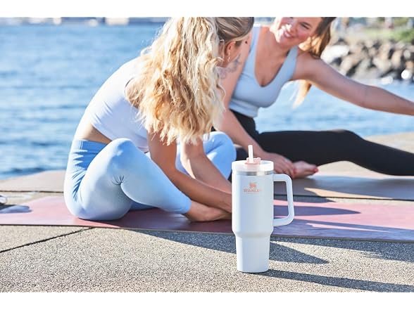Stanley 40oz Adventure Quencher Reusable (CLOUD)