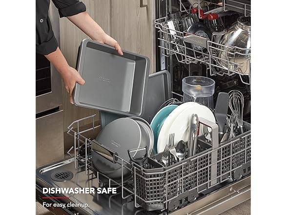 KitchenAid 9" Nonstick Round Cake Pan, Blue