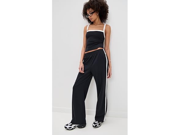 Nike Women's Air Max Muse Sneakers