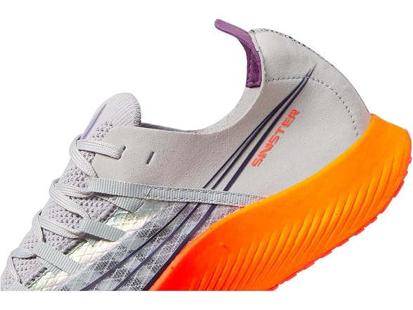 Saucony Women's Sinister Sneaker (10.5)