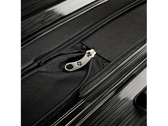 Samsonite Winfield 2 - 20-Inch Hardside