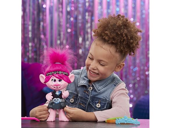 DreamWorks Trolls Pop-to-Rock Poppy Singing Doll