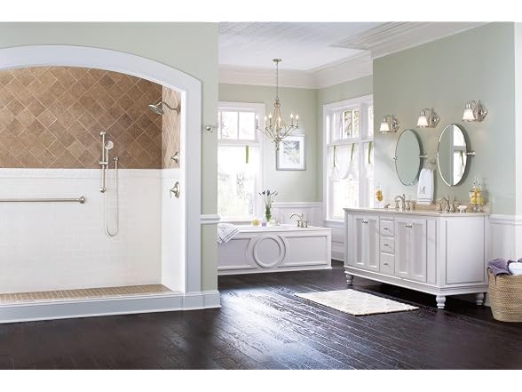 Moen Wynford Two-Handle Diverter Roman Tub