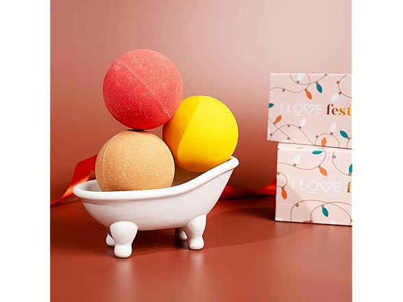 I LOVE I LOVE Cosmetics Festive Fun Bath Bombs